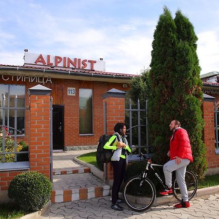 Alpinist Hotel Bishkek Exterior foto